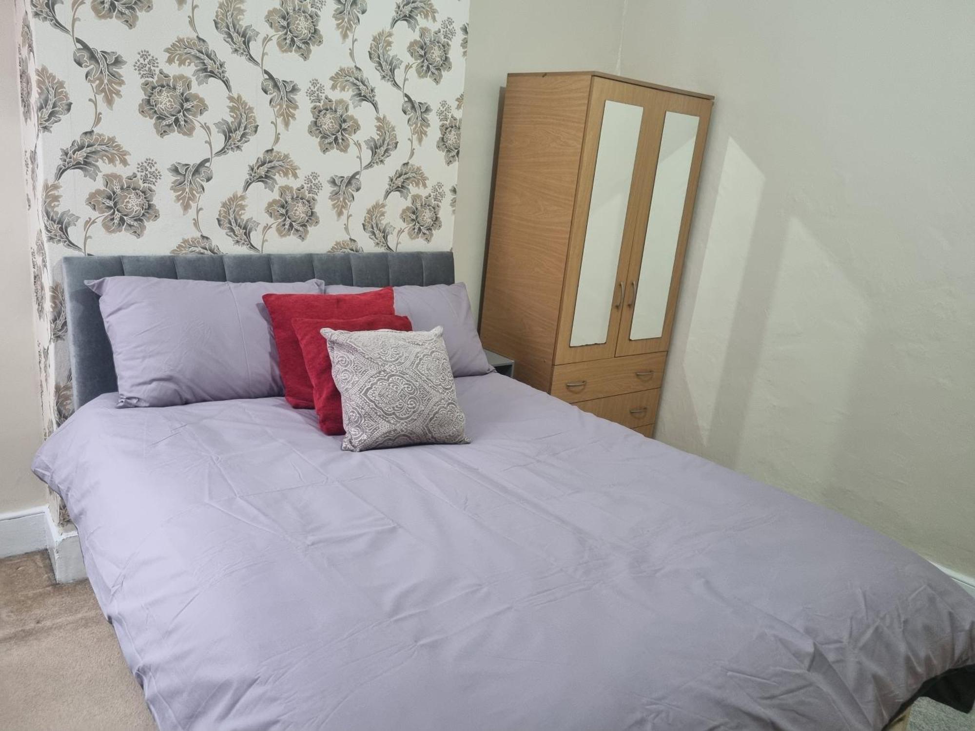 Private Rooms In Croydon London Thornton Heath Exterior photo